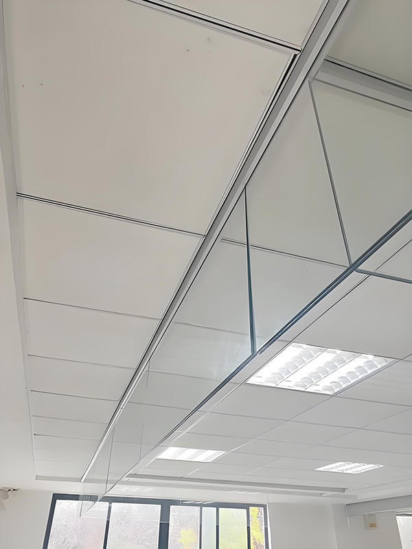 崇信玻璃崇信挡烟垂壁