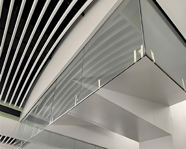 崇信玻璃崇信挡烟垂壁 崇信玻璃崇信挡烟垂壁