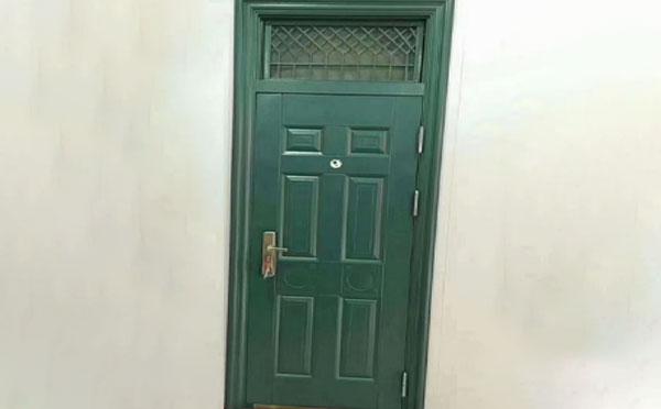 崇信学校教室门 崇信学校教室门