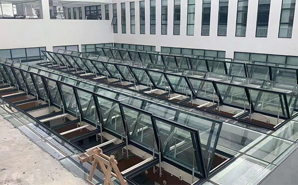 百安科技有限公司近期崇信排烟窗项目案例分享 百安科技有限公司近期崇信排烟窗项目案例分享
